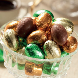 Petits Œufs emballés fourrés au praliné