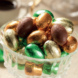 Petits Œufs emballés fourrés au praliné